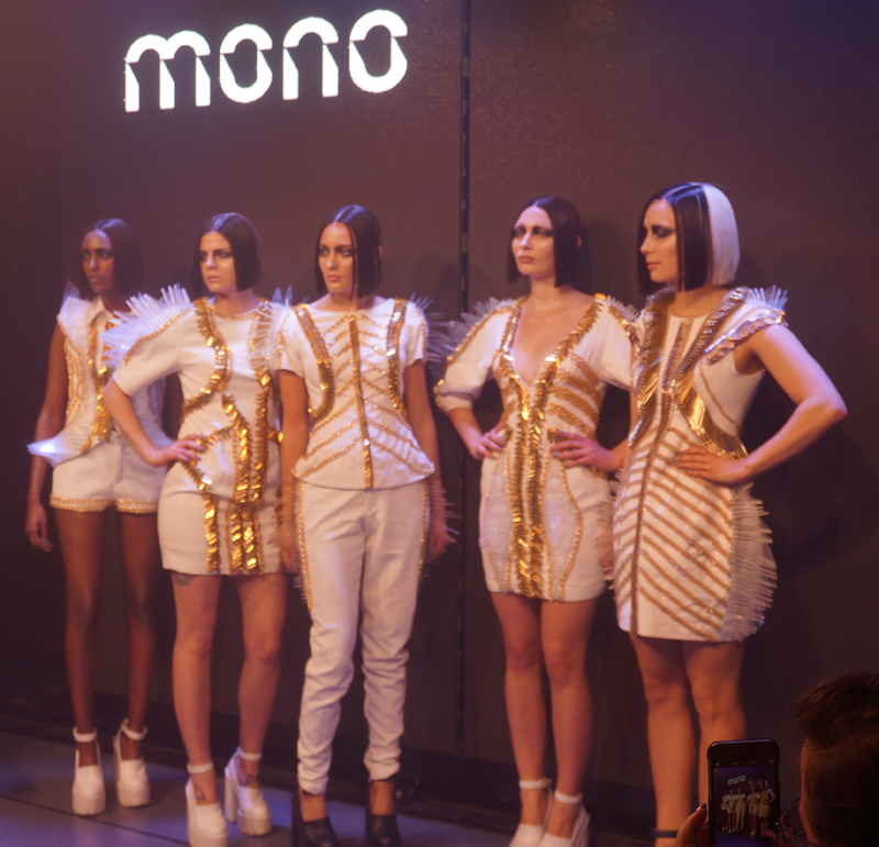 Make up store Mono