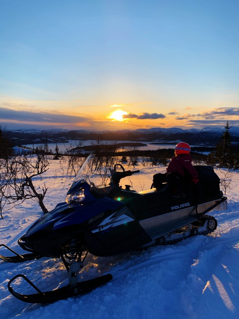 solnedgång på fjället